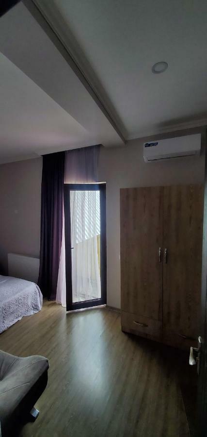 Borjomi Inn Esterno foto